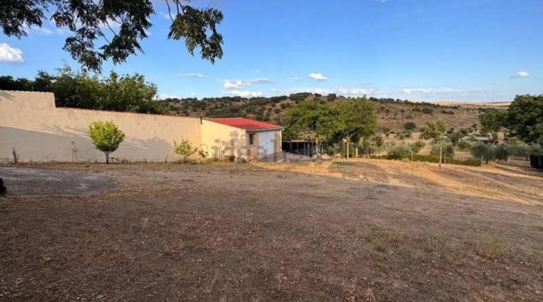 Caceres - Cáceres - 2300m2
