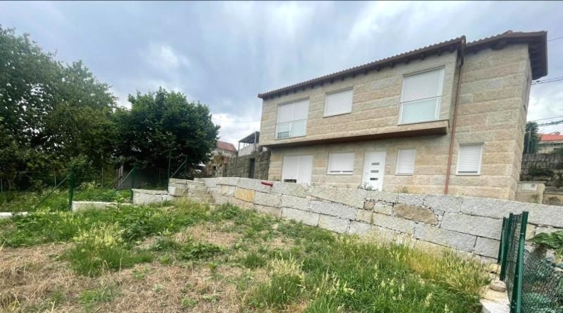 Orense - Carballeda de Avia - 113m2
