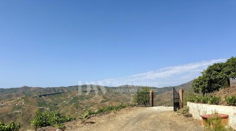Malaga - Almáchar - 2900m2