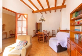 Llombai 330&nbsp;м²