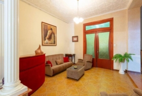 Llombai 330&nbsp;м²