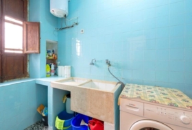 Llombai 330&nbsp;м²