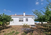 Chalet independiente con terreno en venta en la España, Vinaròs, ref: TR415994 foto