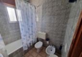 Chalet independiente con terreno en venta en la España, Vinaròs, ref: TR415994 foto