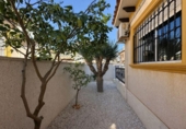 Casa de pueblo en venta en la España, Torrevieja, ref: TR416003 foto