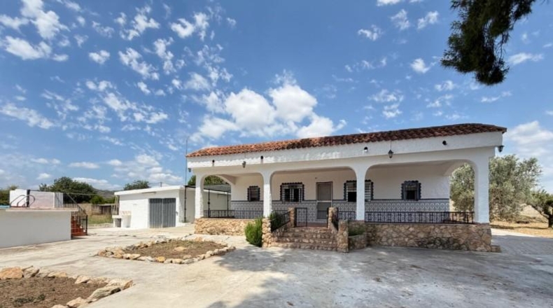 Valencia - Llíria - 2724m2
