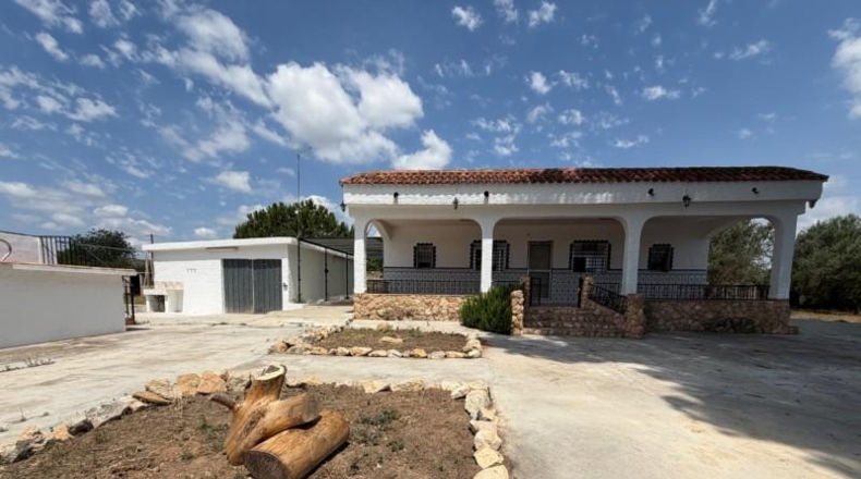 Valencia - Llíria - 2724m2
