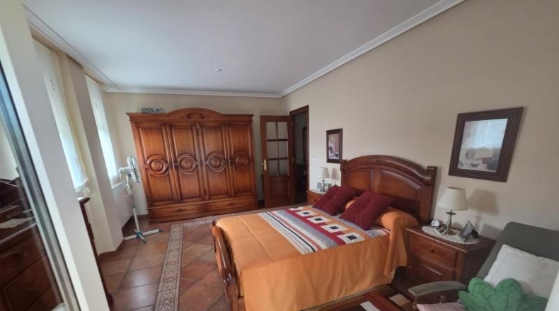 Leon - Valencia de Don Juan - 601m2