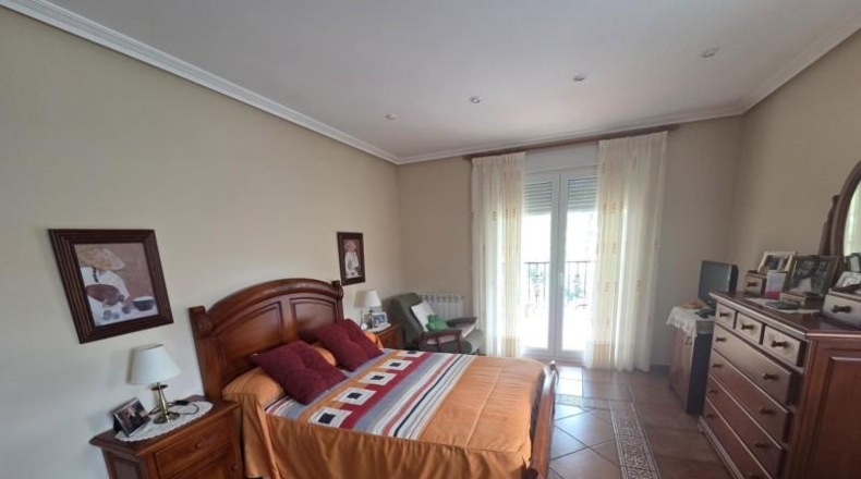 Leon - Valencia de Don Juan - 601m2