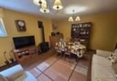 Chalet independiente con terreno en venta en la España, Valencia de Don Juan, ref: TR416011 foto