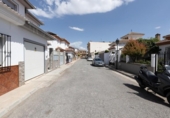 Chalet independiente con terreno en venta en la España, Láchar, ref: TR416013 foto
