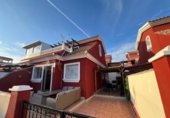 Chalet independiente con terreno en venta en la España, Orihuela, ref: TR416034 foto
