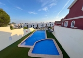 Chalet independiente con terreno en venta en la España, Orihuela, ref: TR416034 foto