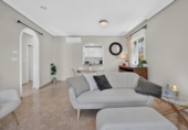 Chalet independiente con terreno en venta en la España, Orihuela, ref: TR416045 foto