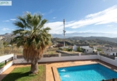Chalet independiente con terreno en venta en la España, Huétor de Santillán, ref: TR416051 foto