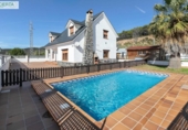 Chalet independiente con terreno en venta en la España, Huétor de Santillán, ref: TR416051 foto