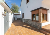 Chalet independiente con terreno en venta en la España, Huétor de Santillán, ref: TR416051 foto