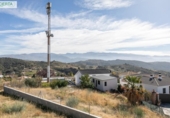 Chalet independiente con terreno en venta en la España, Huétor de Santillán, ref: TR416051 foto
