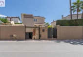 Chalet independiente con terreno en venta en la España, Gójar, ref: TR416062 foto