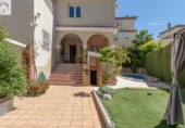 Chalet independiente con terreno en venta en la España, Gójar, ref: TR416062 foto