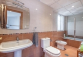 Chalet independiente con terreno en venta en la España, Atarfe, ref: TR353322 foto