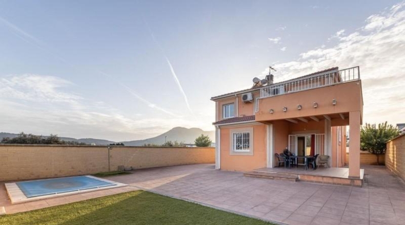 Granada - Atarfe - 403m2