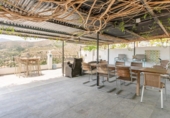 Chalet independiente con terreno en venta en la España, Vélez de Benaudalla, ref: TR416074 foto