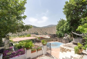 Vélez de Benaudalla 662&nbsp;m²