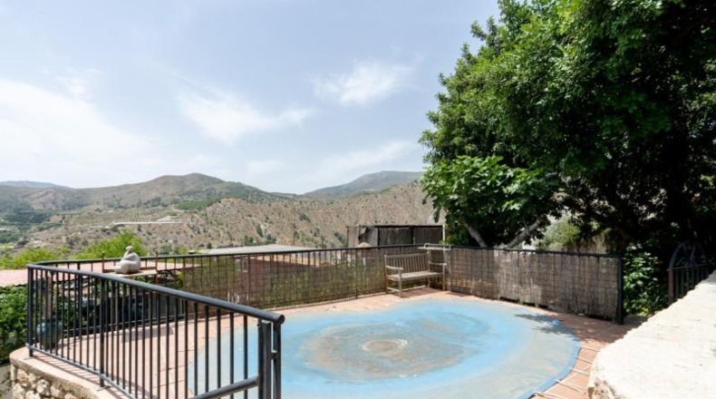 Granada - Vélez de Benaudalla - 662m2