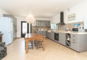 Chalet independiente con terreno en venta en la España, Vélez de Benaudalla, ref: TR416074 foto