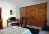 Chalet independiente con terreno en venta en la España, Elche, ref: TR416084 foto