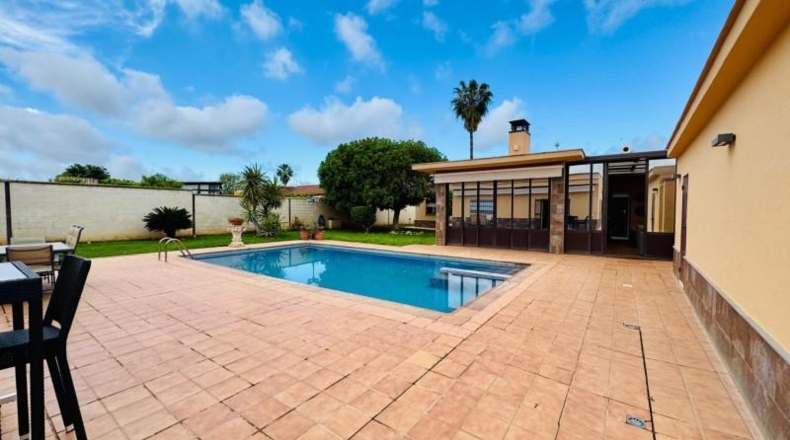 Seville - Alcalá de Guadaíra - 1500m2