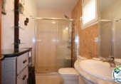 Casa de pueblo en venta en la España, Llançà, ref: TR416119 foto