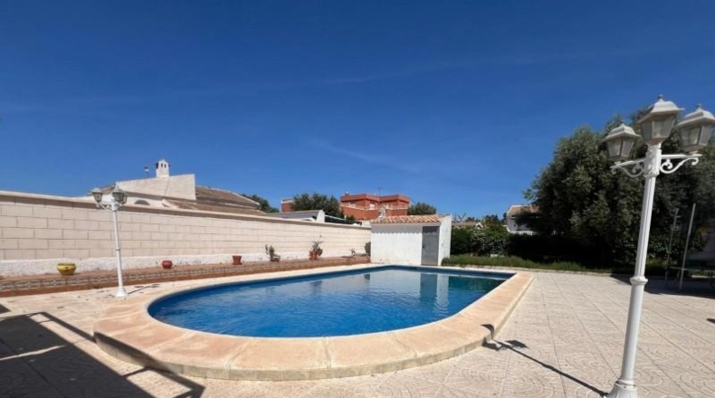Alicante - Torrevieja - 959m2