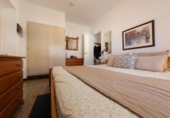 Chalet independiente con terreno en venta en la España, Mont-roig del Camp, ref: TR416136 foto