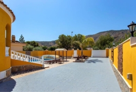 Oriola 890&nbsp;m² 