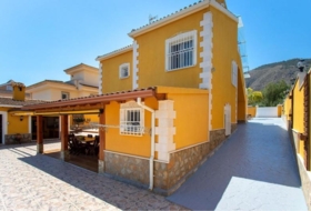 Oriola 890&nbsp;m² 