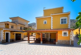 Oriola 890&nbsp;m² 