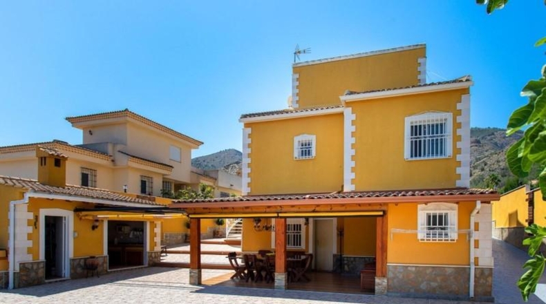 Alicante - Orihuela - 890m2