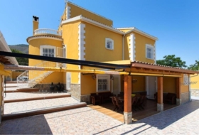 Oriola 890&nbsp;m² 