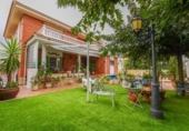 Chalet independiente con terreno en venta en la España, Mont-roig del Camp, ref: TR349041 foto