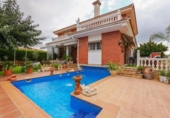 Chalet independiente con terreno en venta en la España, Mont-roig del Camp, ref: TR349041 foto
