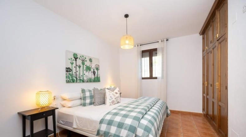 Granada - Graena - 48800m2