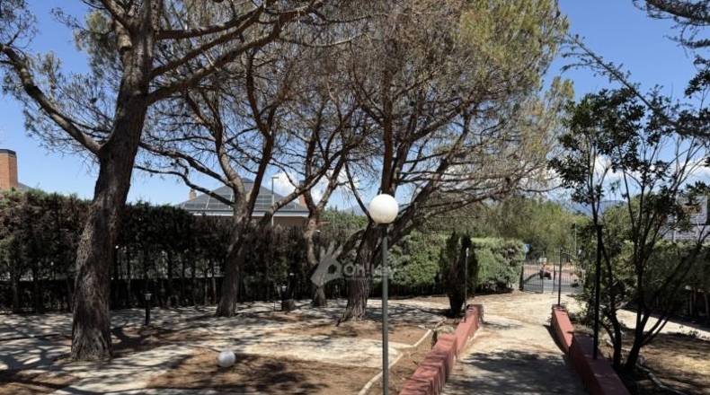 Comunidad de Madrid - Галапагар - 1700m2