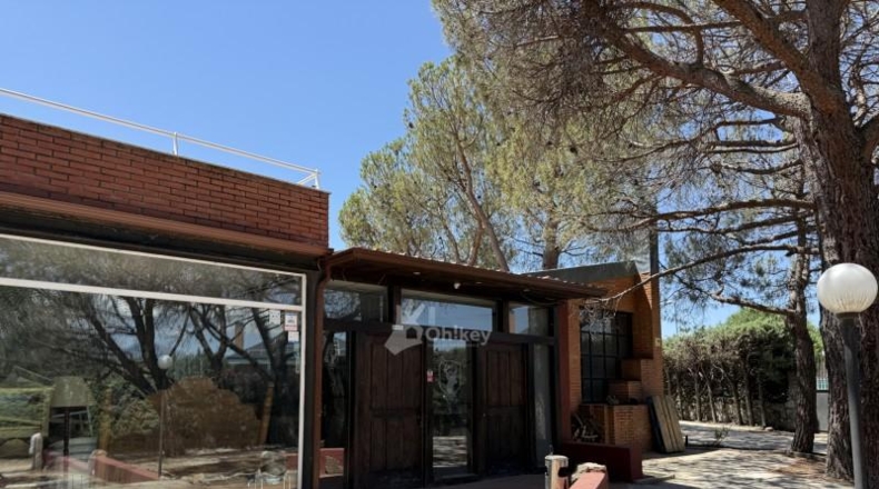 Comunidad de Madrid - Галапагар - 1700m2