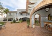 Chalet independiente con terreno en venta en la España, Dénia, ref: TR260245 foto