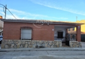 Chalet independiente con terreno en venta en Santa Olalla ref: TR416150 foto