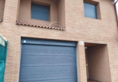 Chalet adosado con terreno en venta en Pamplona ref: TR416186 foto