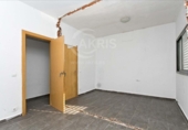 Chalet independiente con terreno en venta en Barcelona ref: TR416187 foto