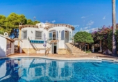 Chalet independiente con terreno en venta en Calpe ref: TR416205 foto